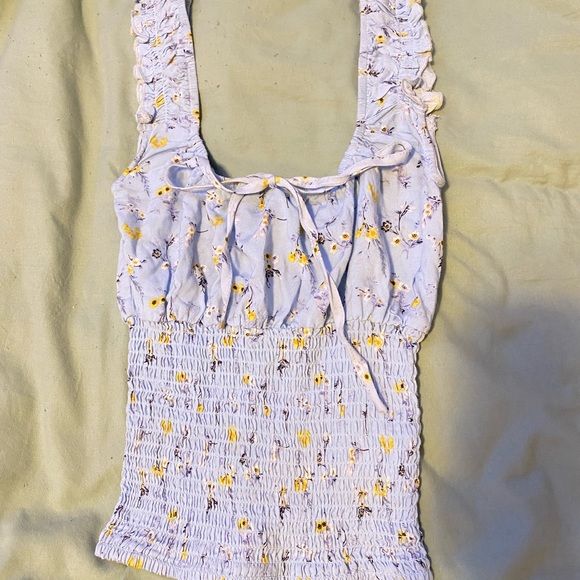 Cropped Ruched Blue Flower Tank with Tie - Picture 2 of 2